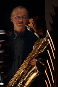 Bernd Aschmoneit - Baritonsaxophon - Musiker bei Echelle Varielle, dem Saxophonquartett aus Nürnberg Bernd Aschmoneit - Baritonsaxophon - Musiker bei Echelle Varielle, dem Saxophonquartett aus Nürnberg