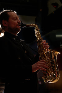 Markus Riessbeck - Altsaxophon - Musiker bei Echelle Varielle, dem Saxophonquartett aus Nürnberg Markus Riessbeck - Altsaxophon - Musiker bei Echelle Varielle, dem Saxophonquartett aus Nürnberg